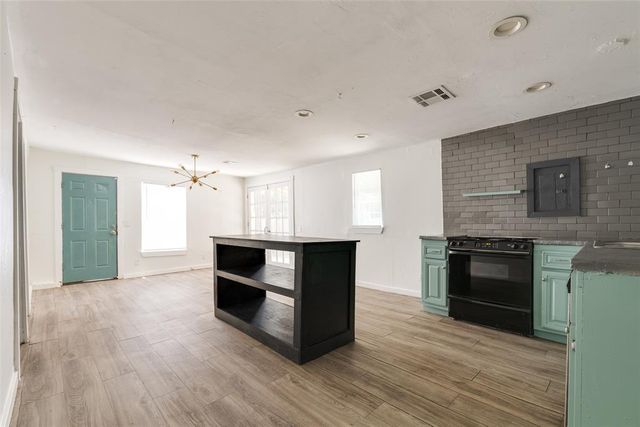 1819 NW 37th Street, Oklahoma City, OK 73118