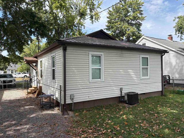 2559 Longworth Court, Evansville, IN 47711