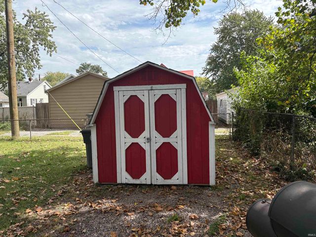 2559 Longworth Court, Evansville, IN 47711