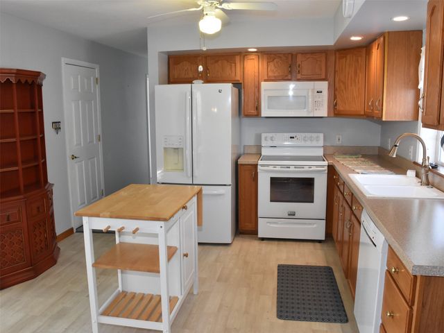 906 ERIE Street, Saegertown, PA 16433