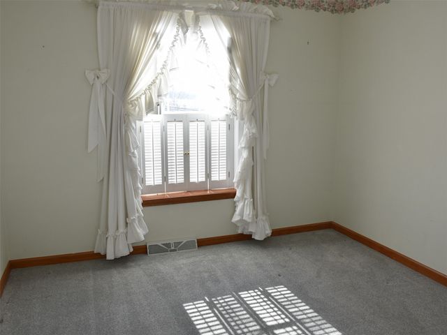 906 ERIE Street, Saegertown, PA 16433