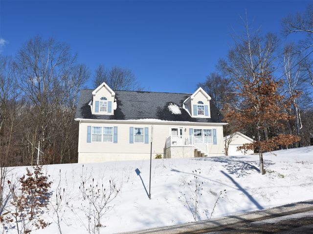 906 ERIE Street, Saegertown, PA 16433