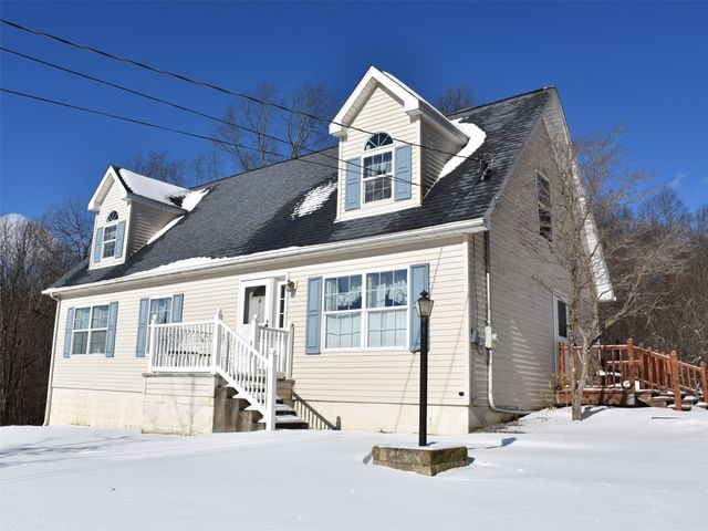906 ERIE Street, Saegertown, PA 16433