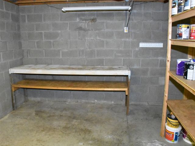 906 ERIE Street, Saegertown, PA 16433