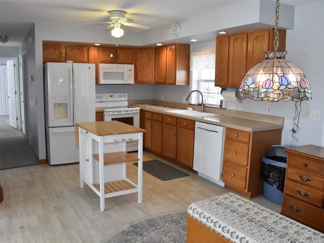 906 ERIE Street, Saegertown, PA 16433