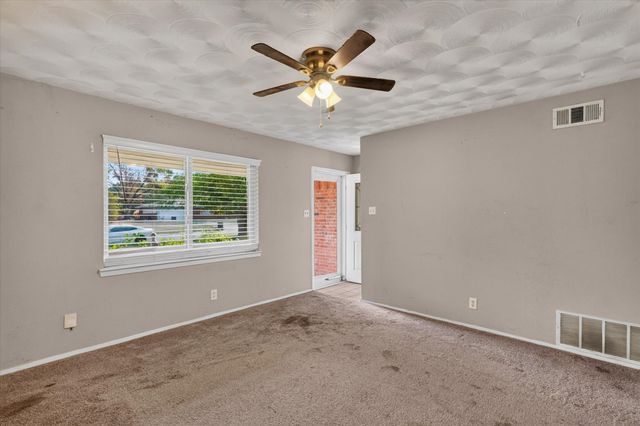 821 Circle Drive, Terrell, TX 75160