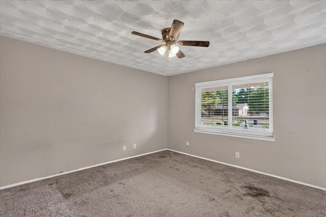 821 Circle Drive, Terrell, TX 75160