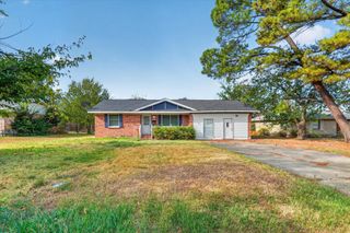 821 Circle Drive, Terrell, TX 75160