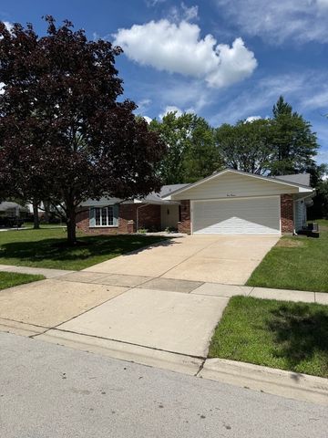 920 Eden Drive, Schaumburg, IL 60195