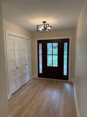 920 Eden Drive, Schaumburg, IL 60195