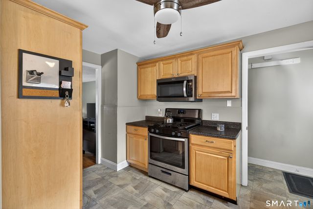 107 Glen View Terrace, New Haven, CT 06515