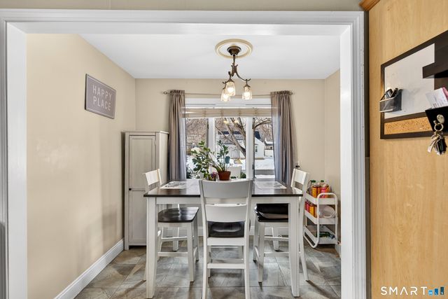 107 Glen View Terrace, New Haven, CT 06515