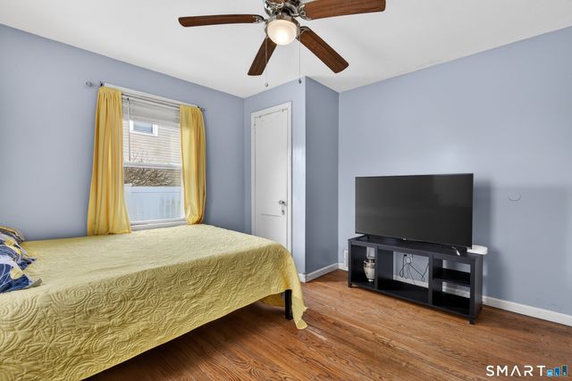 107 Glen View Terrace, New Haven, CT 06515