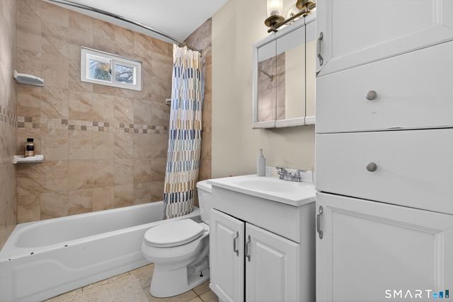 107 Glen View Terrace, New Haven, CT 06515