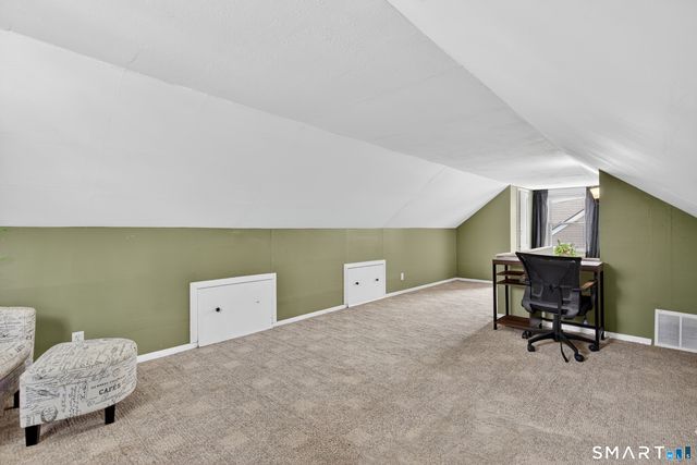 107 Glen View Terrace, New Haven, CT 06515