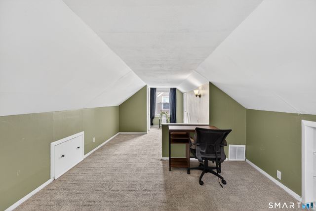 107 Glen View Terrace, New Haven, CT 06515