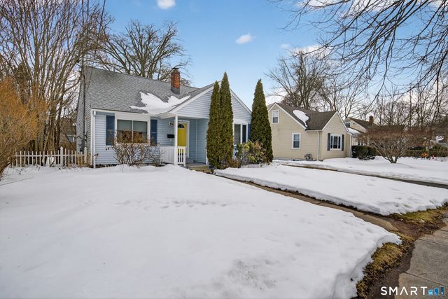 107 Glen View Terrace, New Haven, CT 06515