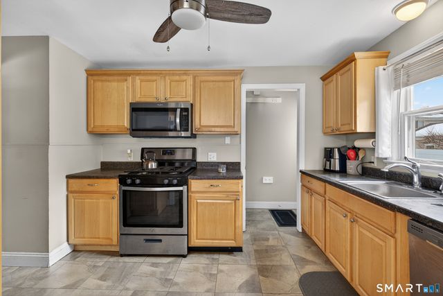 107 Glen View Terrace, New Haven, CT 06515