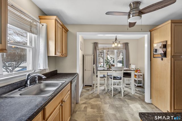 107 Glen View Terrace, New Haven, CT 06515