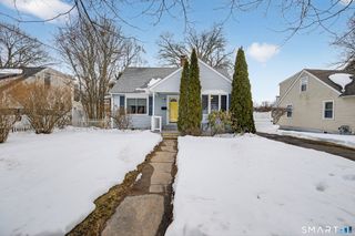 107 Glen View Terrace, New Haven, CT 06515