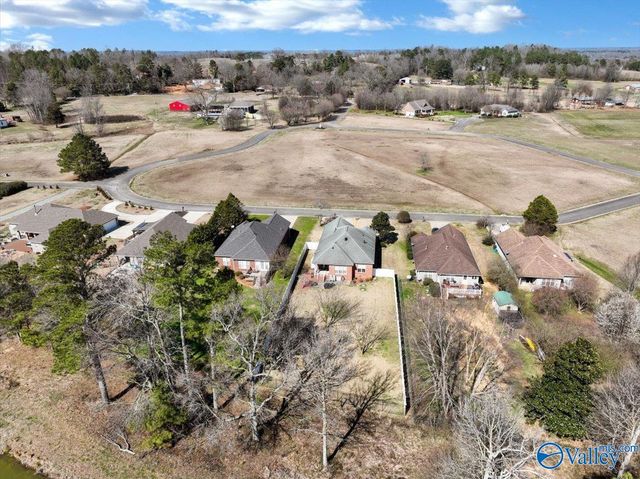 74 Saint Michael Way NE, Hanceville, AL 35077