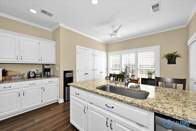 74 Saint Michael Way NE, Hanceville, AL 35077