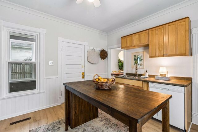817 26th Avenue NE, Minneapolis, MN 55418