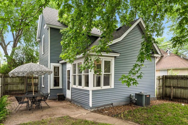 817 26th Avenue NE, Minneapolis, MN 55418