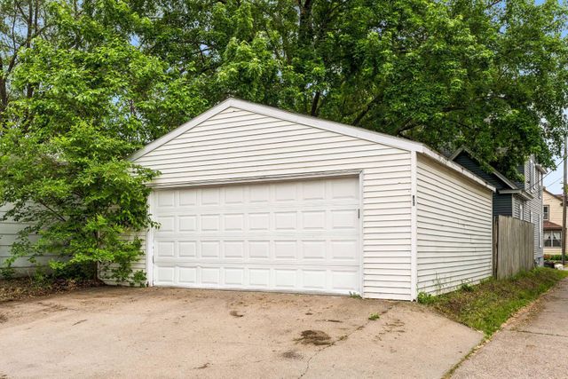 817 26th Avenue NE, Minneapolis, MN 55418