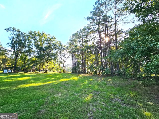 80 Mullis Lane, Kingsland, GA 31548