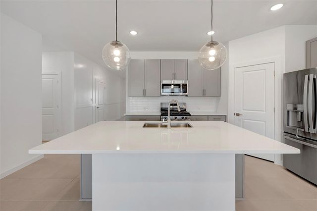 468 East Rose Marie Lane, Montgomery, TX 77356