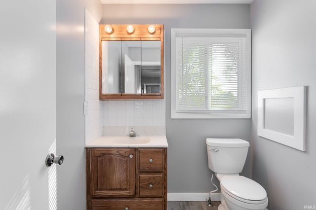 52650 Santa Monica Drive, Granger, IN 46530