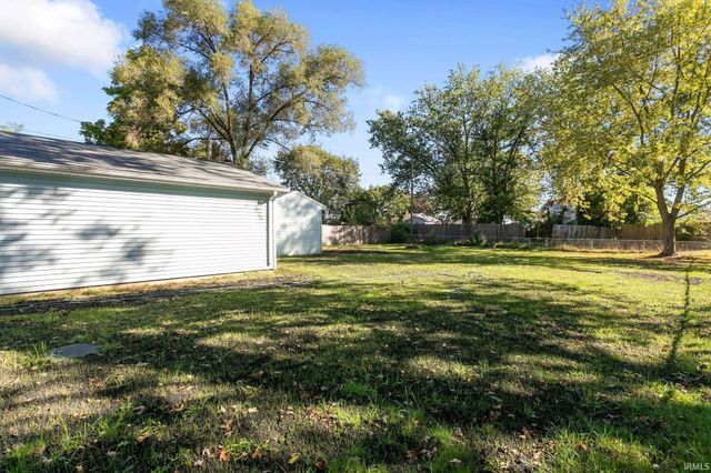 52650 Santa Monica Drive, Granger, IN 46530