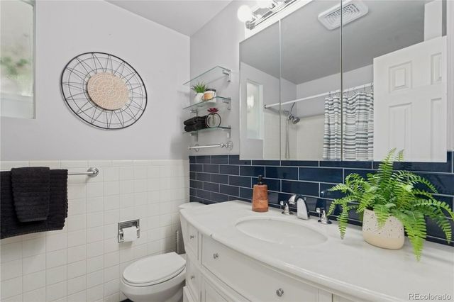 382 Zion Street, Aurora, CO 80011