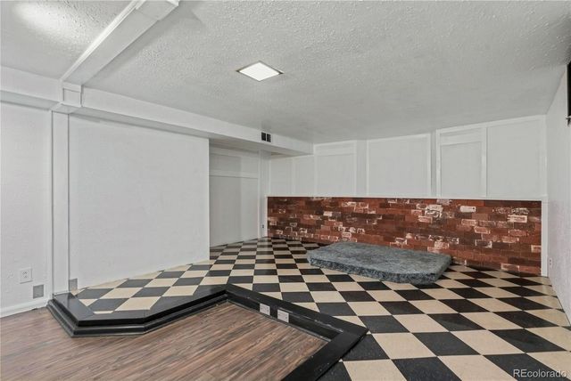382 Zion Street, Aurora, CO 80011