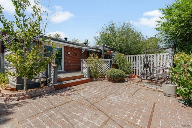 382 Zion Street, Aurora, CO 80011
