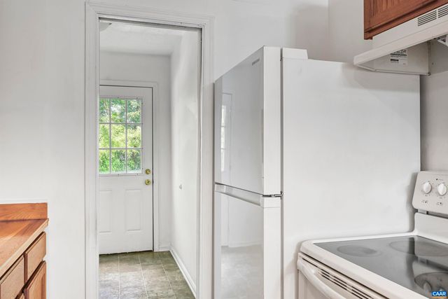 2445 EASTHAM RD, Bumpass, VA 23024