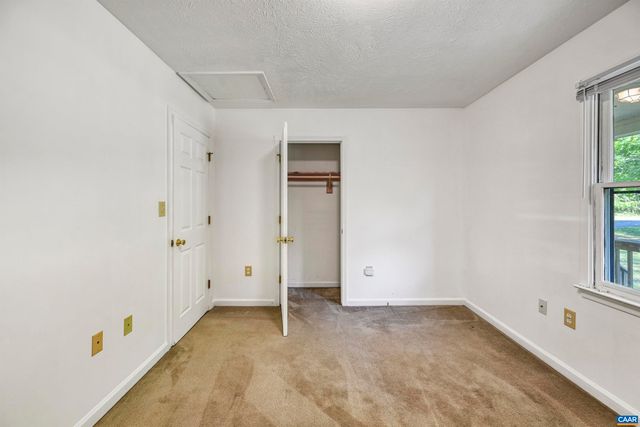 2445 EASTHAM RD, Bumpass, VA 23024
