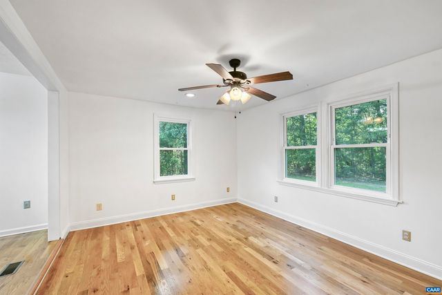 2445 EASTHAM RD, Bumpass, VA 23024