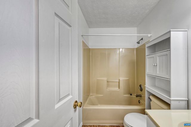 2445 EASTHAM RD, Bumpass, VA 23024