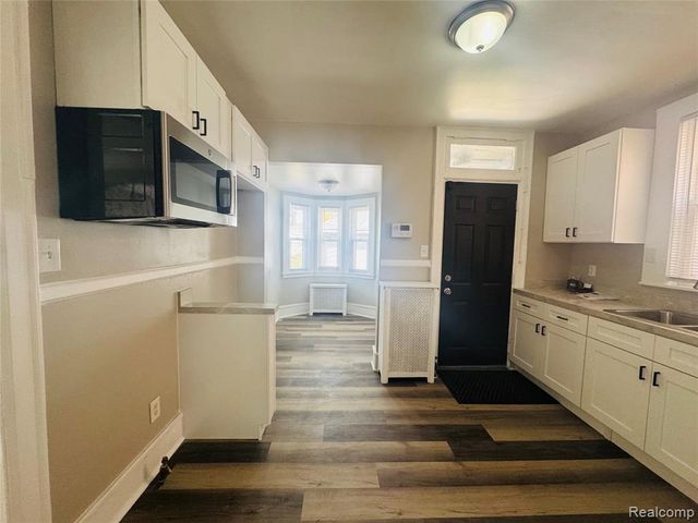 17523 Santa Barbara Drive, Detroit, MI 48221