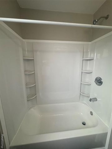 17523 Santa Barbara Drive, Detroit, MI 48221