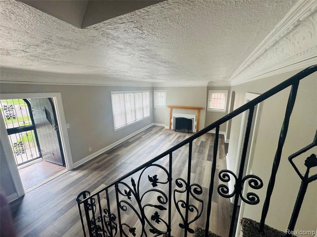 17523 Santa Barbara Drive, Detroit, MI 48221