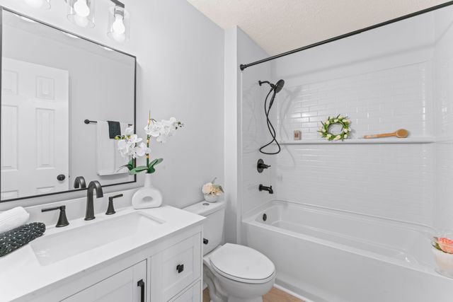 2416 Canterbury Chase, Murfreesboro, TN 37128