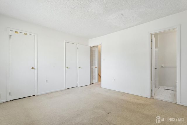 265 Hampshire Drive, Plainsboro, NJ 08536