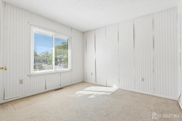 265 Hampshire Drive, Plainsboro, NJ 08536