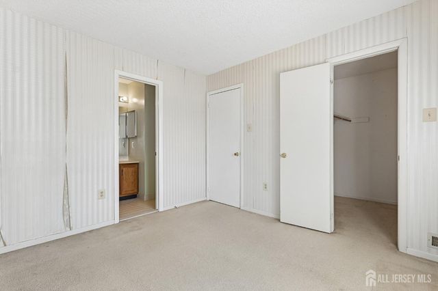 265 Hampshire Drive, Plainsboro, NJ 08536