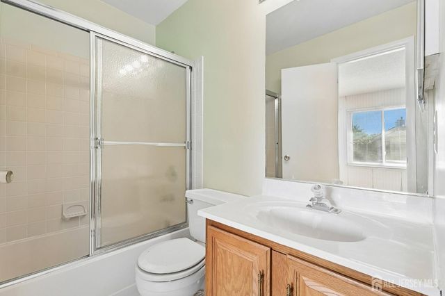 265 Hampshire Drive, Plainsboro, NJ 08536