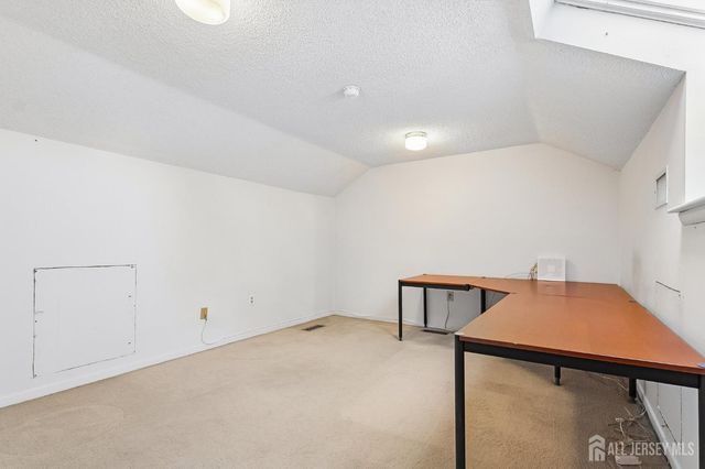 265 Hampshire Drive, Plainsboro, NJ 08536