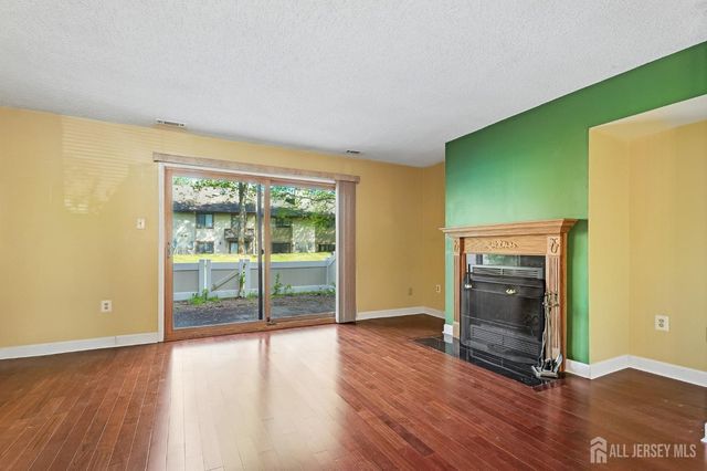 265 Hampshire Drive, Plainsboro, NJ 08536